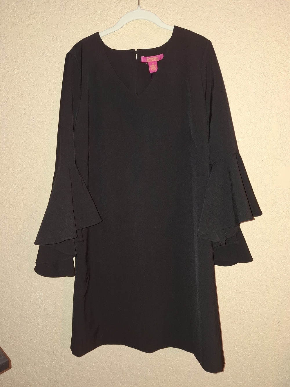 Catherine Malandrino Black Long-Sleeve Tiered Bell-Sleeve Shift Dress